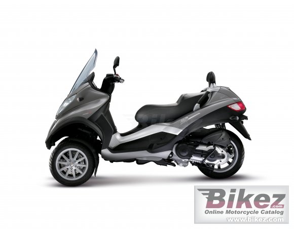 2011 Piaggio MP3 LT 400 photo